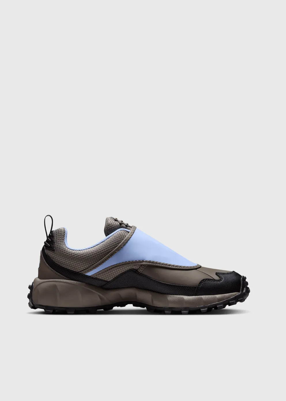 ACG Phassad 'Cave Stone Aluminium' Sneakers entertaining
