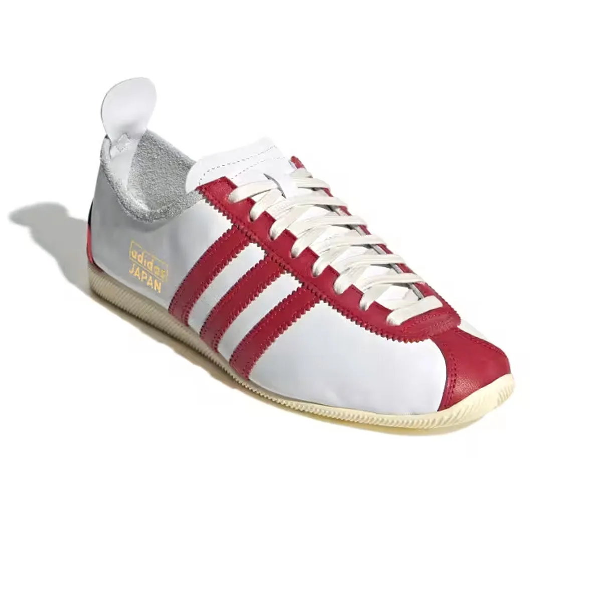 Japan 'Cloud White Power Red' cultural