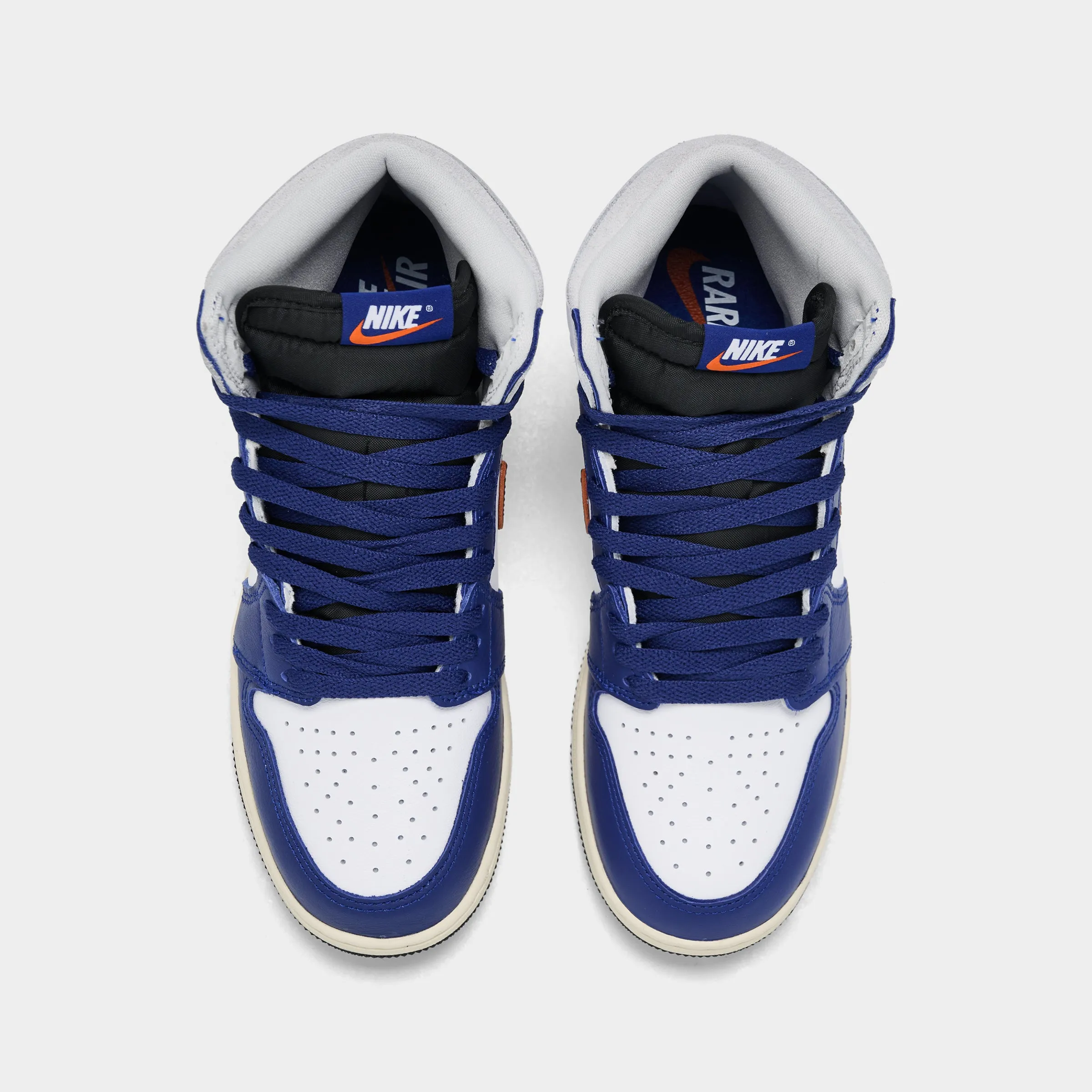 Jordan 1 High OG GS White / Black - Neutral Grey Pointed Toe Trend Focus