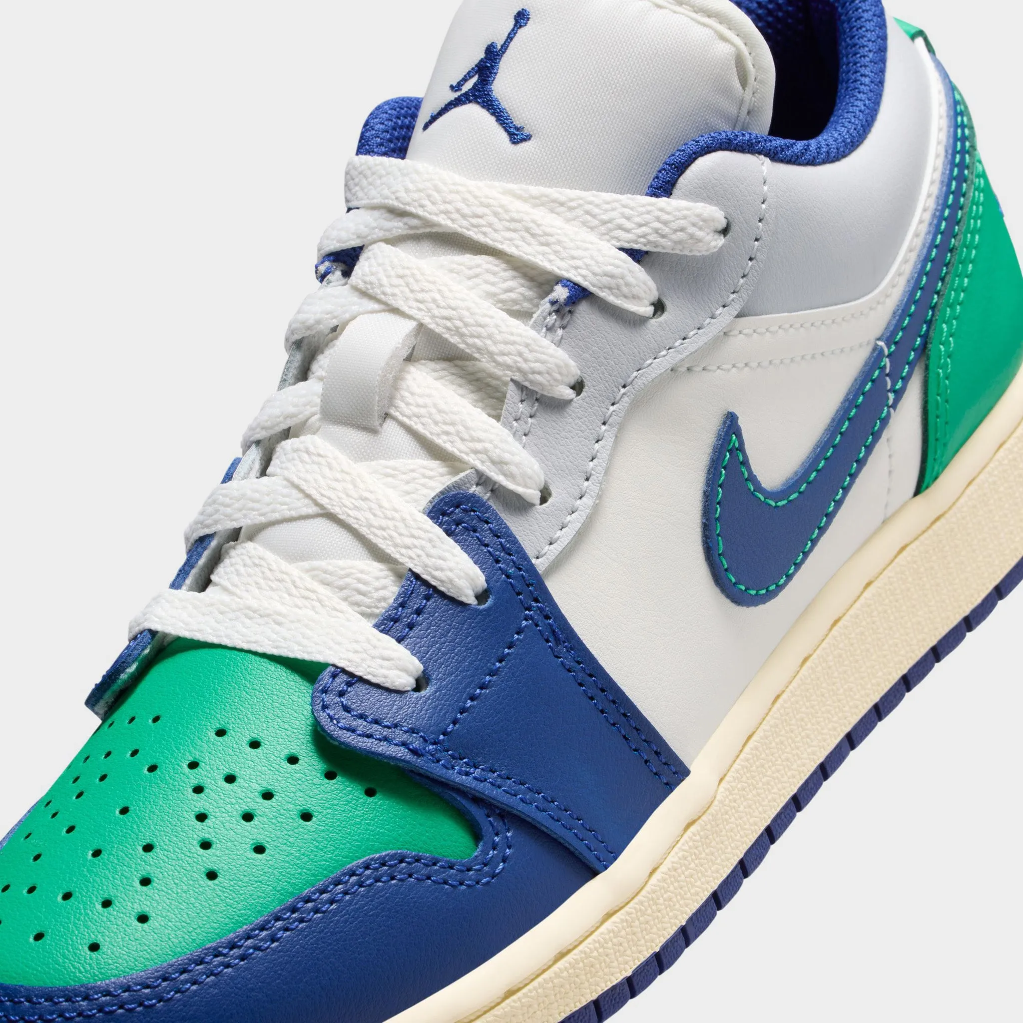 Jordan 1 Low GS Sail / Deep Royal Blue - Stadium Green Flex Step