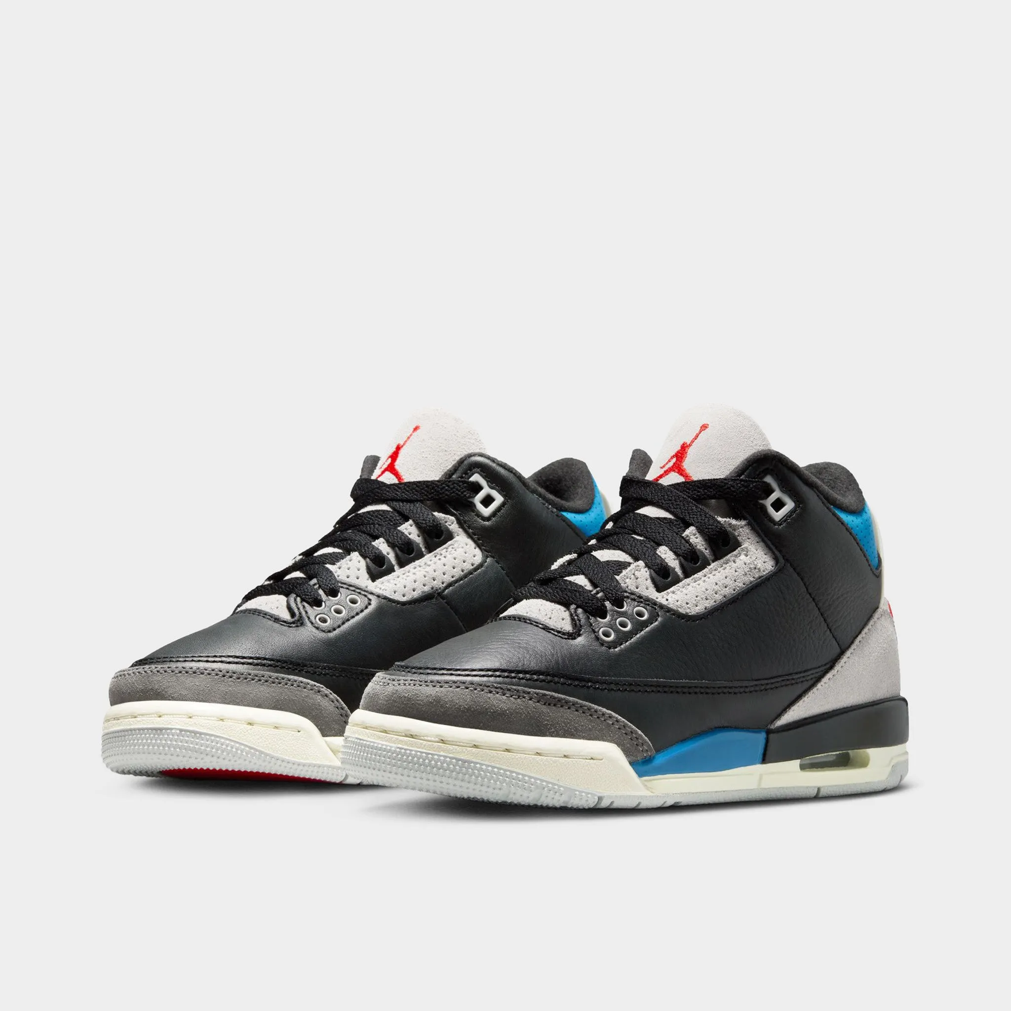 Chic Outfit Jordan 3 Retro OG GS Black / Chile Red - Neutral Grey