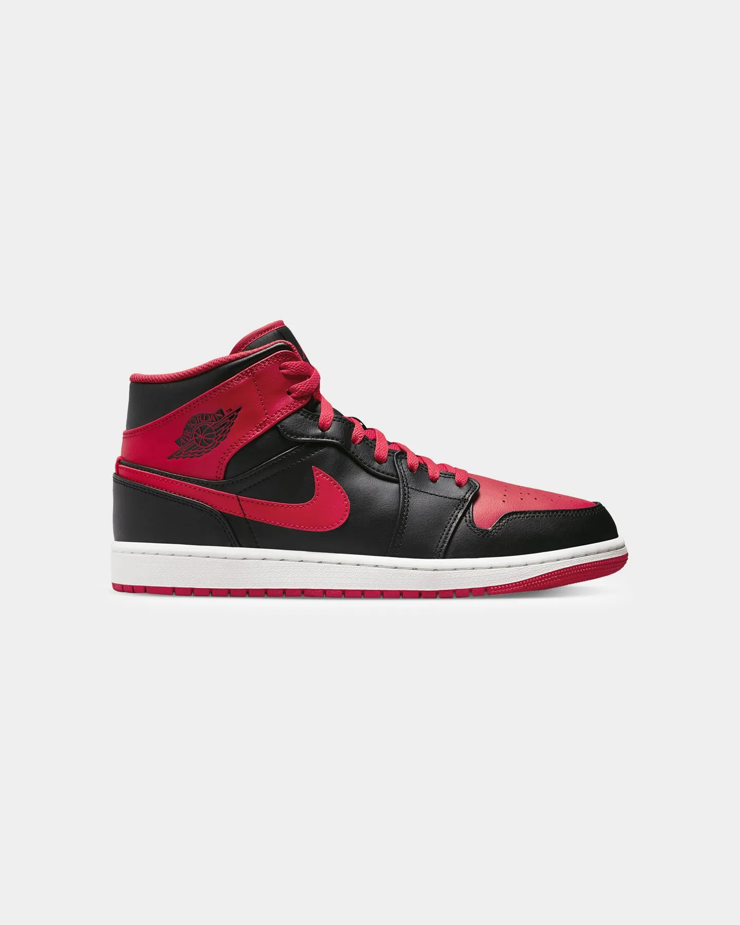 Jordan Air Jordan 1 Mid "Alternate Bred" Black/Fire Red Campus Cool Breathable