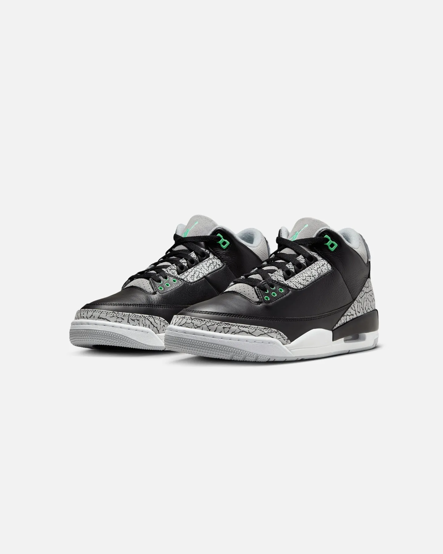Cyber Mode Wild Trek Jordan Air Jordan 3 Retro "Green Glow" Black/Green Glow