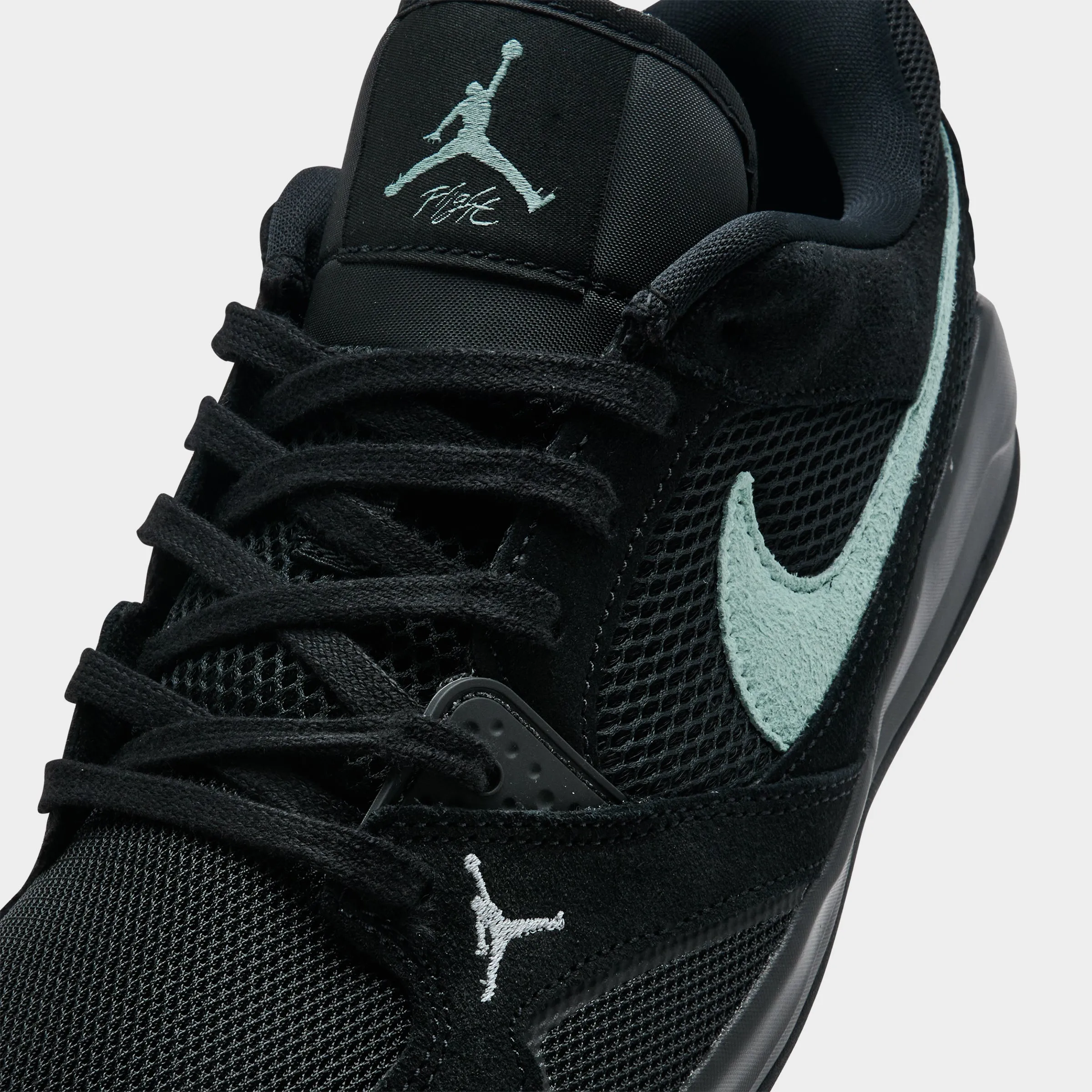 Jordan CMFT Era Black / Mineral - Sail Casual Outfit