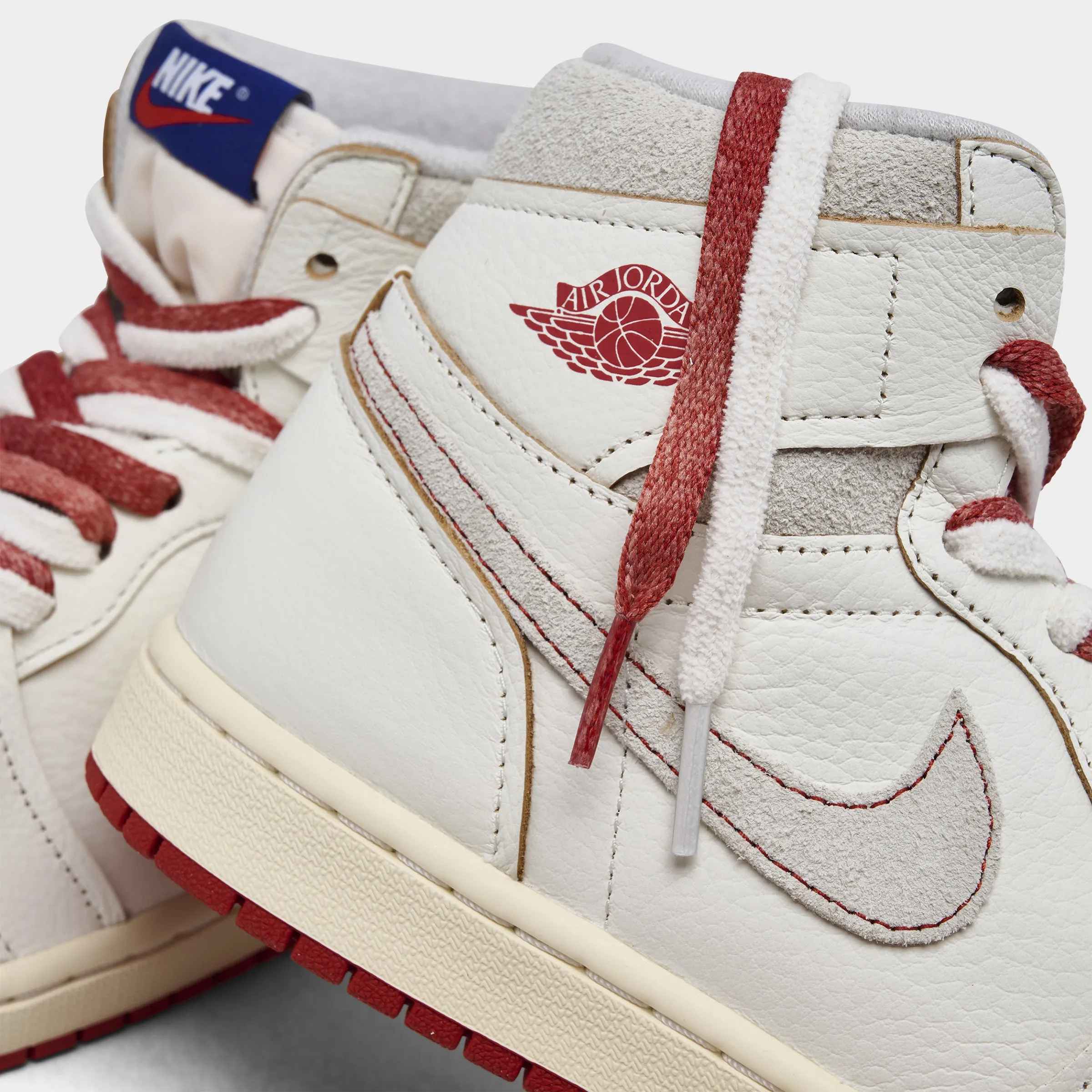 Balanced feel Fast Errand Jordan Women's 1 High OG Sail / Cinnabar - Light Bone