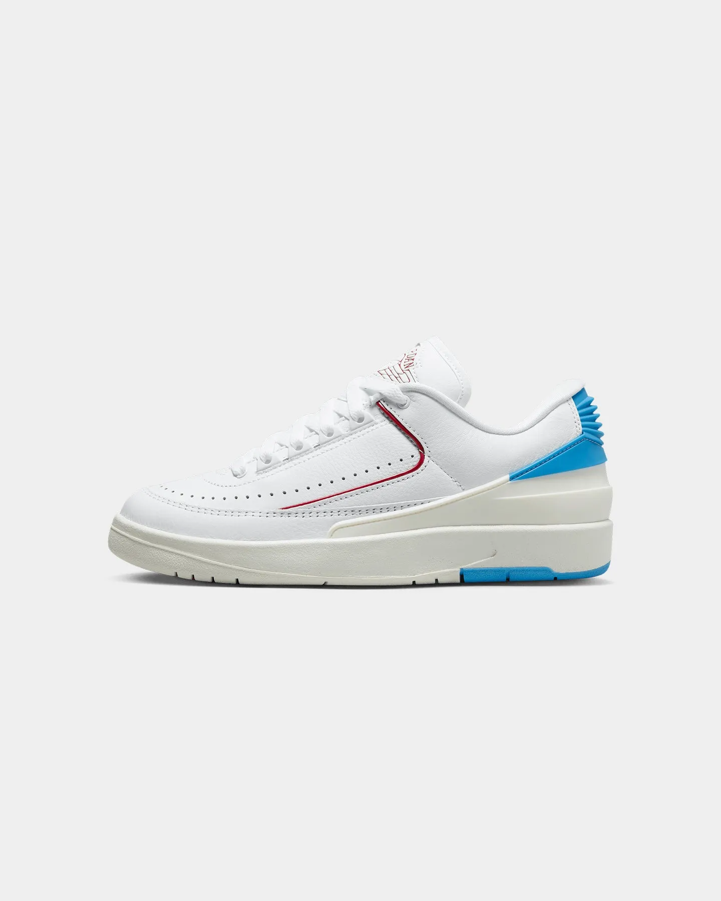 Unbeatable performance foot fashion Jordan Women's Air Jordan 2 Retro Low "UNC To Chicago" White/Gym Red