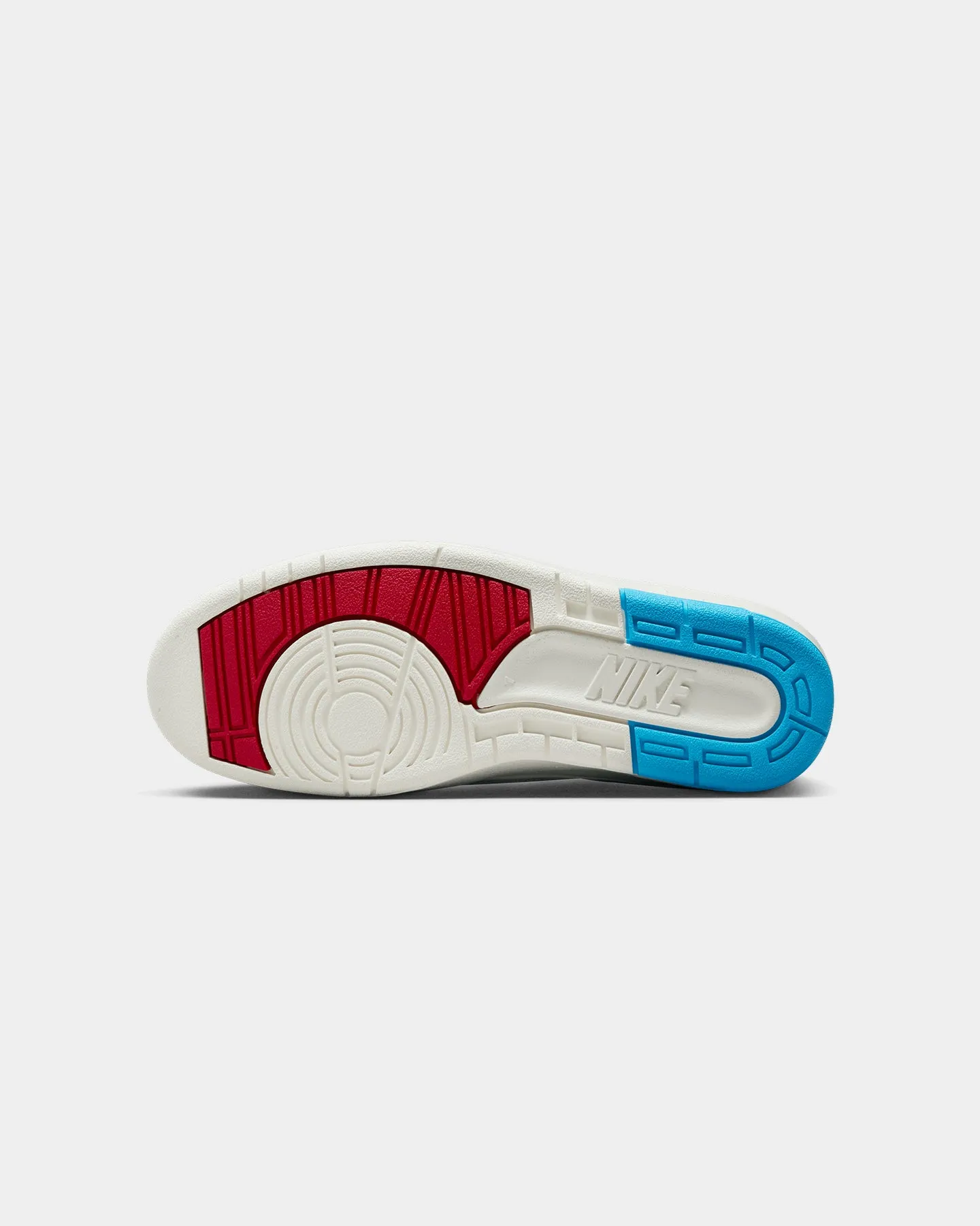 city dwellers track and field athletes Jordan Women's Air Jordan 2 Retro Low "UNC To Chicago" White/Gym Red