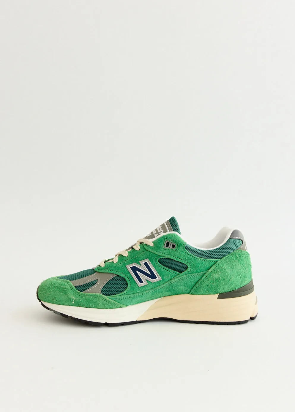 MADE in UK 991v2 'Mineral Green' Sneakers Rare