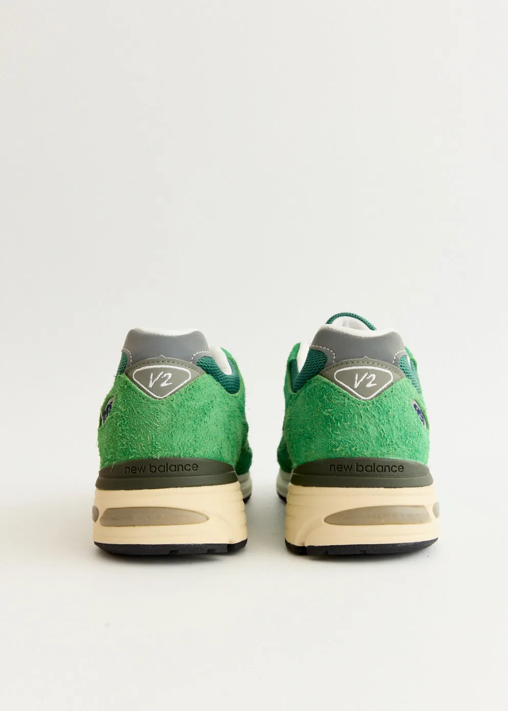 Tailored grip MADE in UK 991v2 'Mineral Green' Sneakers