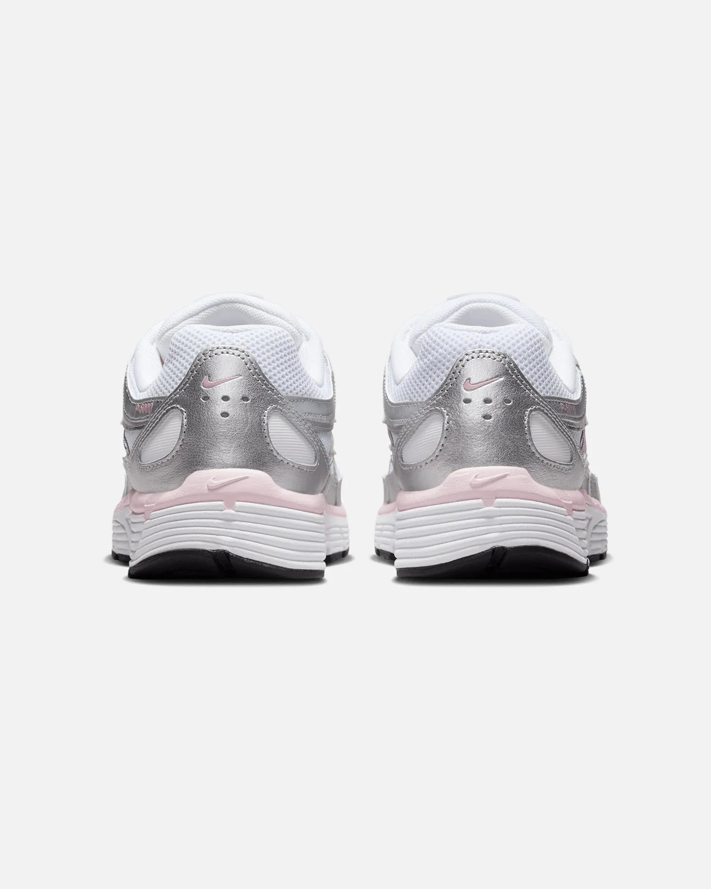 Nike Women's P-6000 White/Metallic Casual arch
