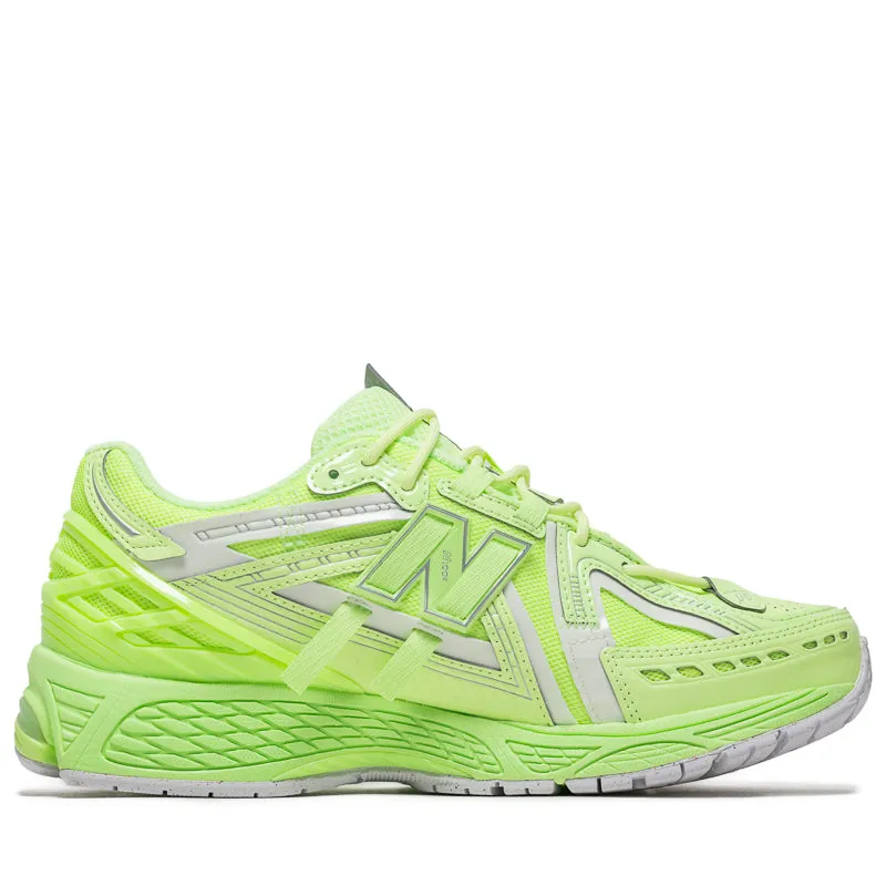 New Balance 1906A - Mint Flash/Silver Metallic Form Fitting Tread Easy