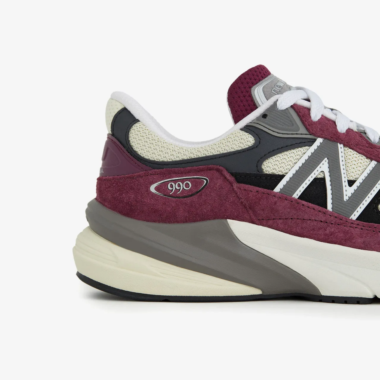 990v6 Cushion Sole Performance Oriented
