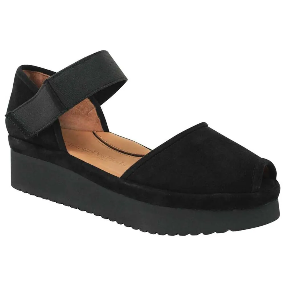 Luxurious Comfort Core Pace L'Amour Des Pieds Women's Amadour Black Suede