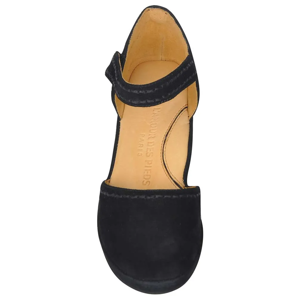 L'Amour Des Pieds Women's Orva Black Suede Style Crisp