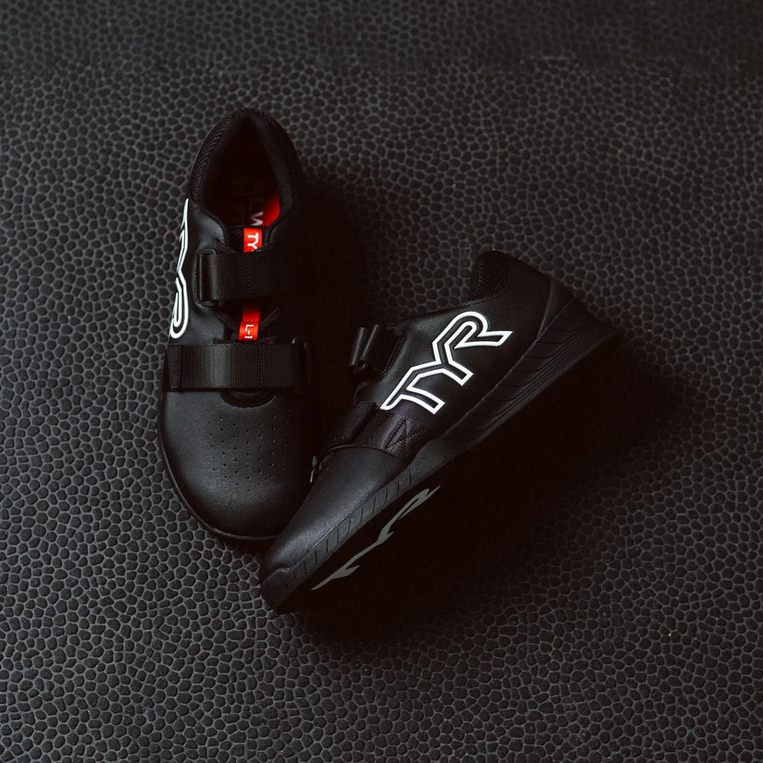 High Top Comfy Texture TYR L-1 Lifter