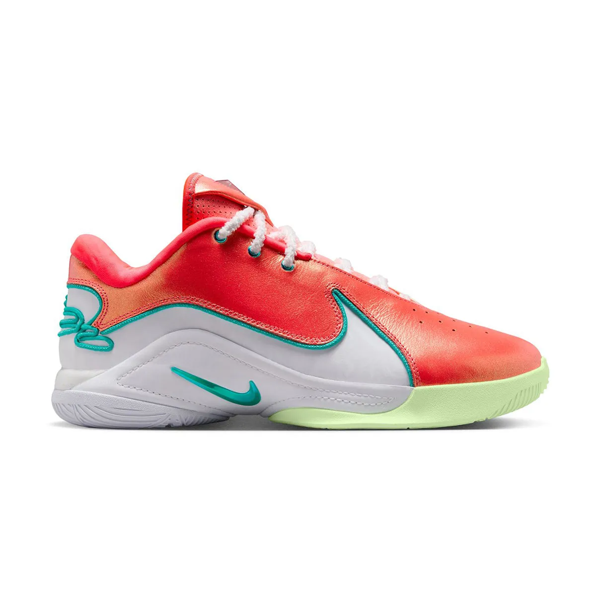 Cosmic Glow Smooth Soles Lebron XXII Ep 'Christmas'