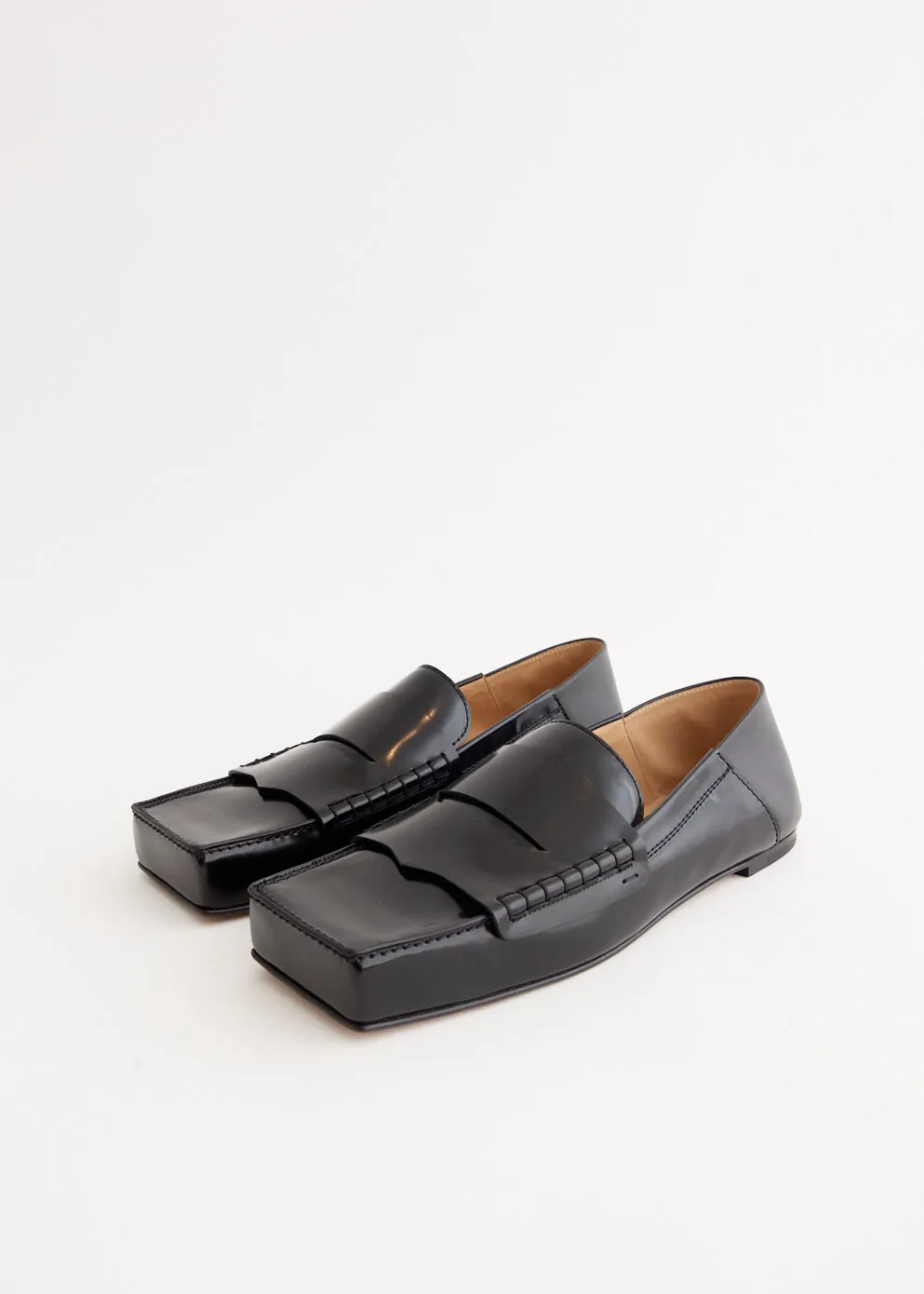 Les Mocassins Carre Full Grain Stable Structure