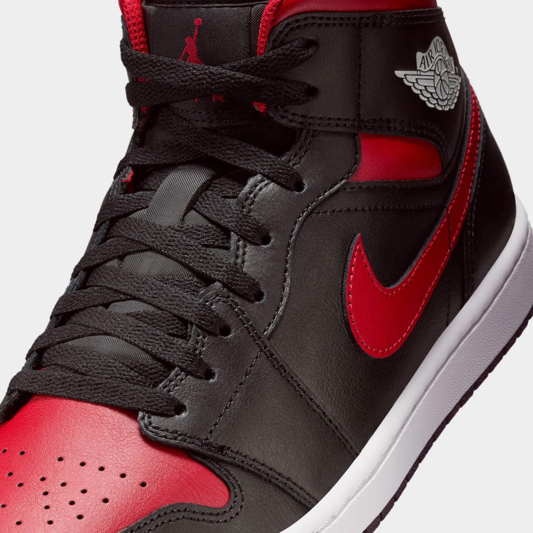 Jordan 1 Mid Black / Varsity Red - Summit White Cloudy Jog School Jog