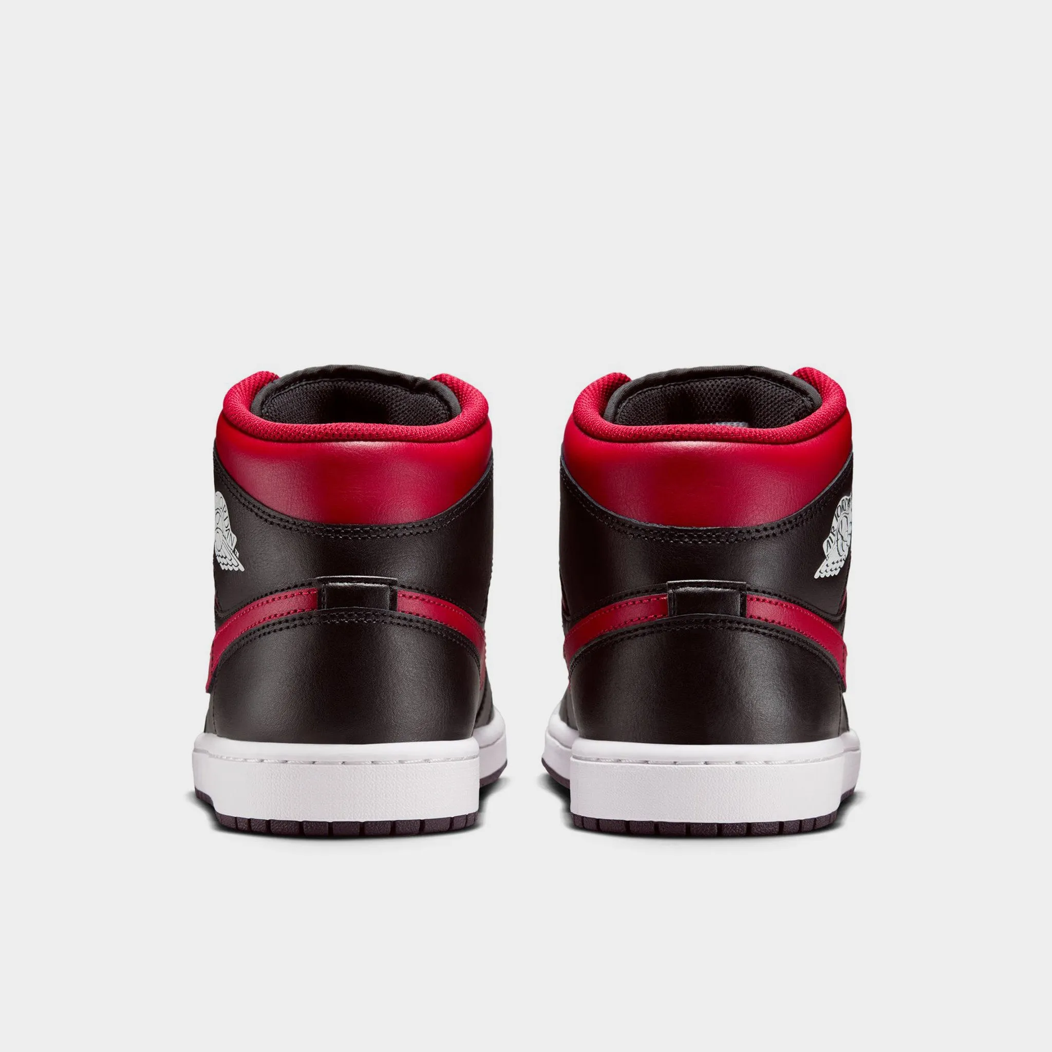 Breathable Every Occasion Jordan 1 Mid Black / Varsity Red - Summit White