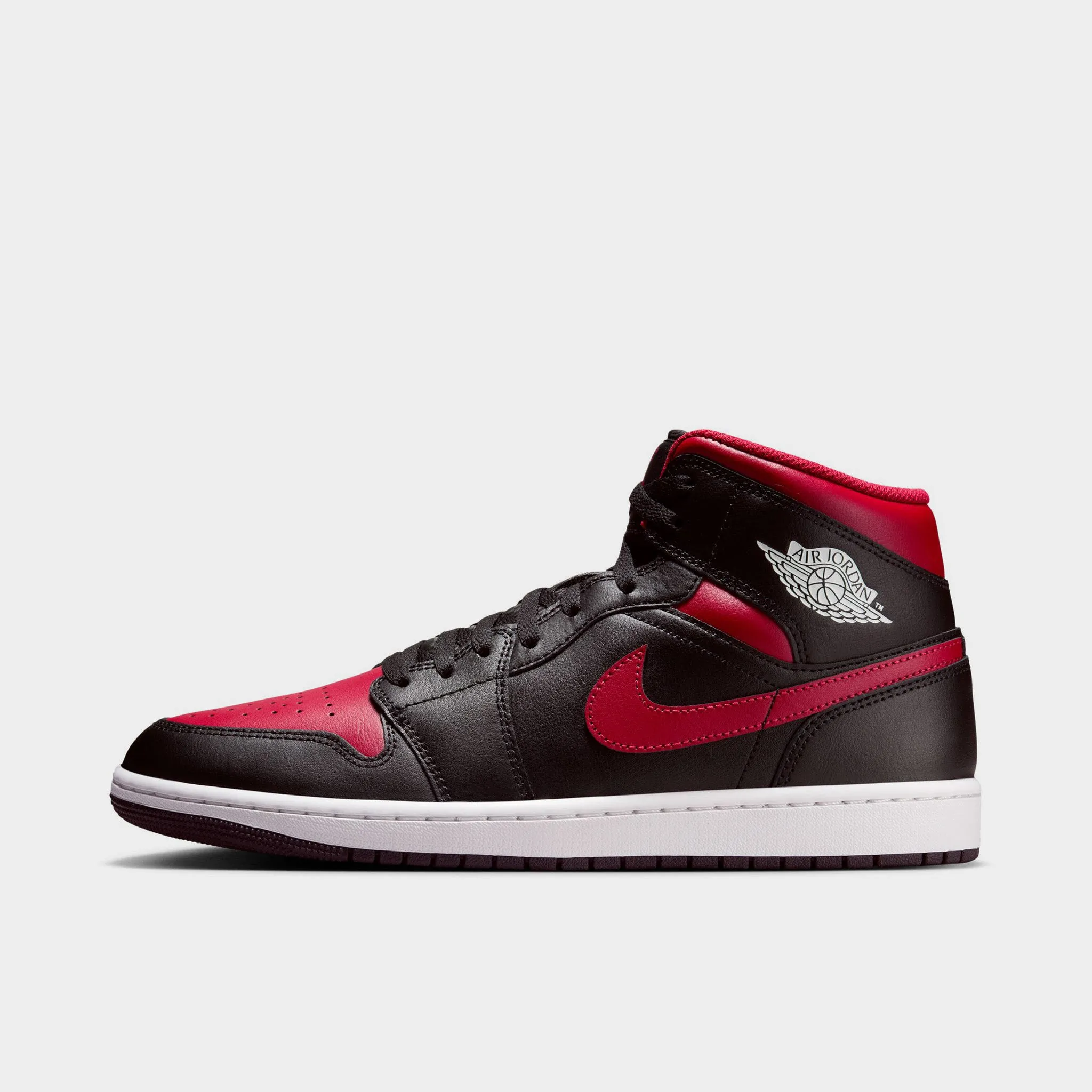 outdoor mode Petal Path Jordan 1 Mid Black / Varsity Red - Summit White