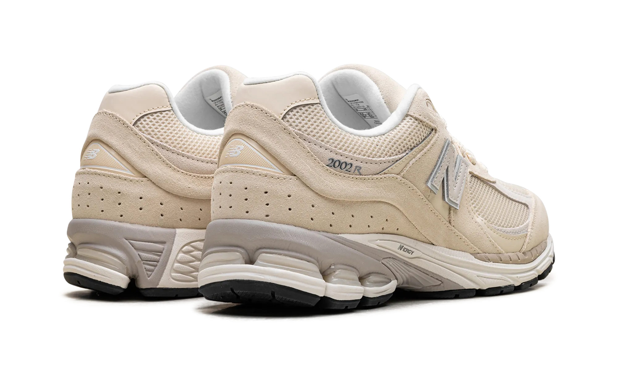 medium width running in a frozen lake area shoes 2002R "Beige"