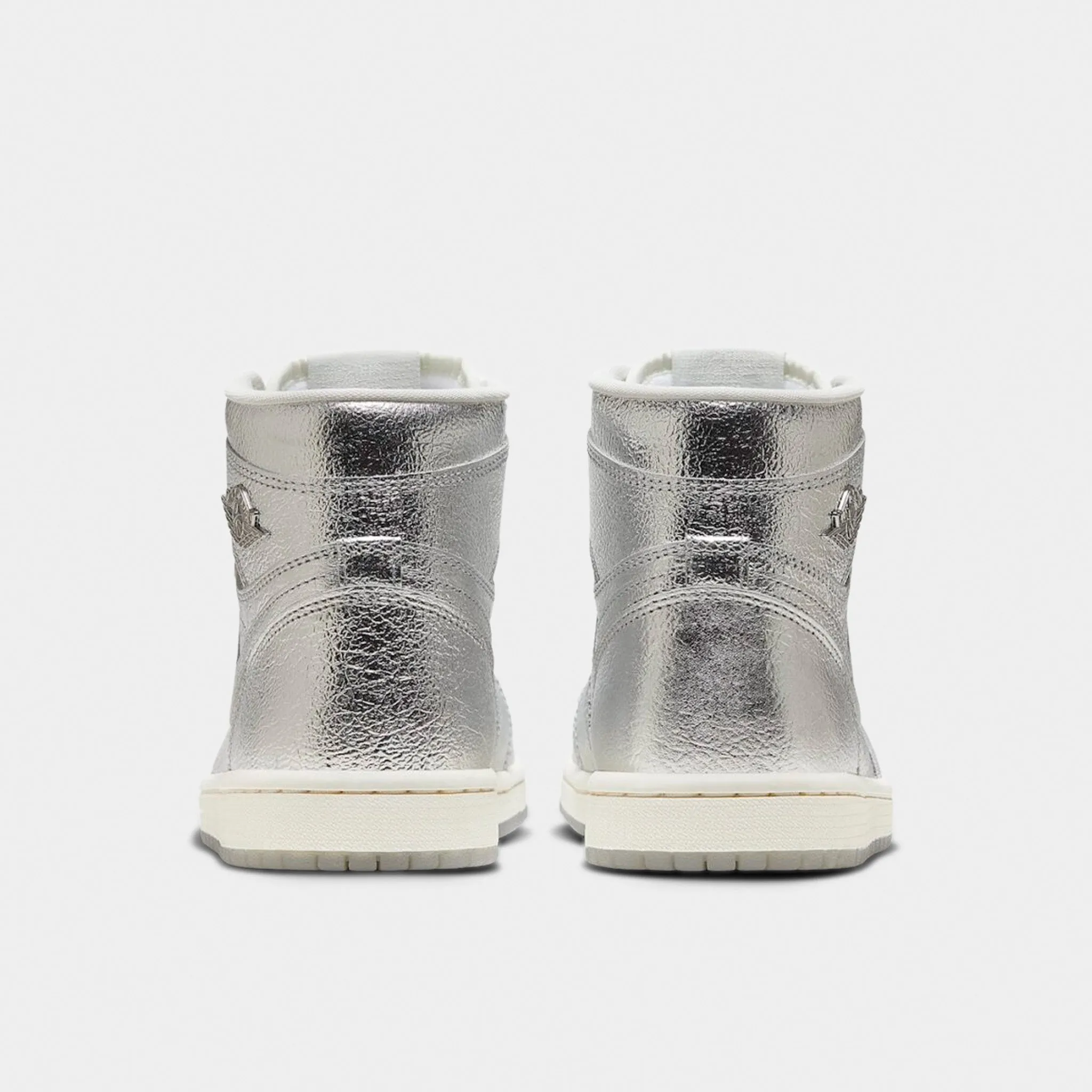 Global Fit Cushioned heel Jordan Women's 1 Retro Hi OG Metallic Silver