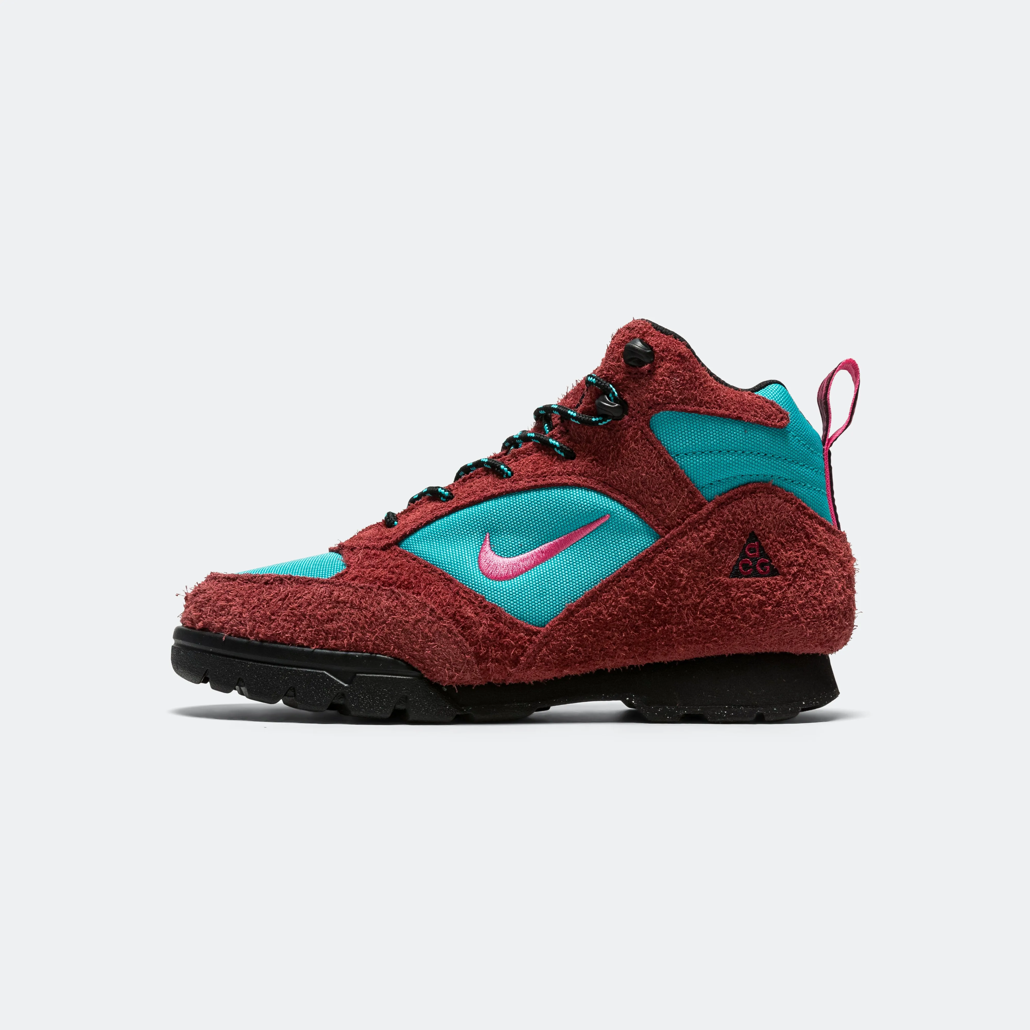 Torre Mid Waterproof - Team Red/Pinksicle-Dusty Cactus-Sail Dynamic Traction Outsoles