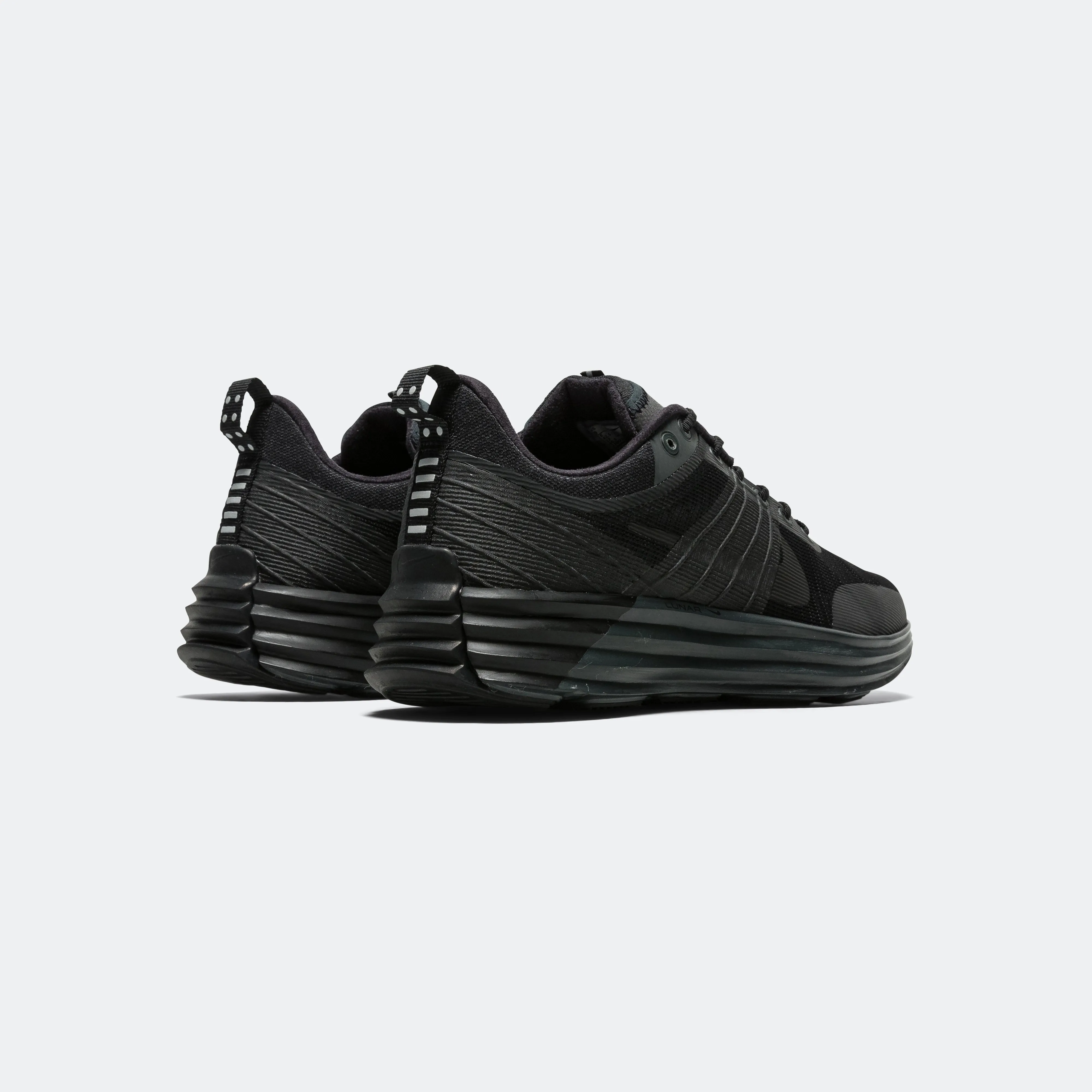 Lunar Roam - Dk Smoke Grey/Black Low Key