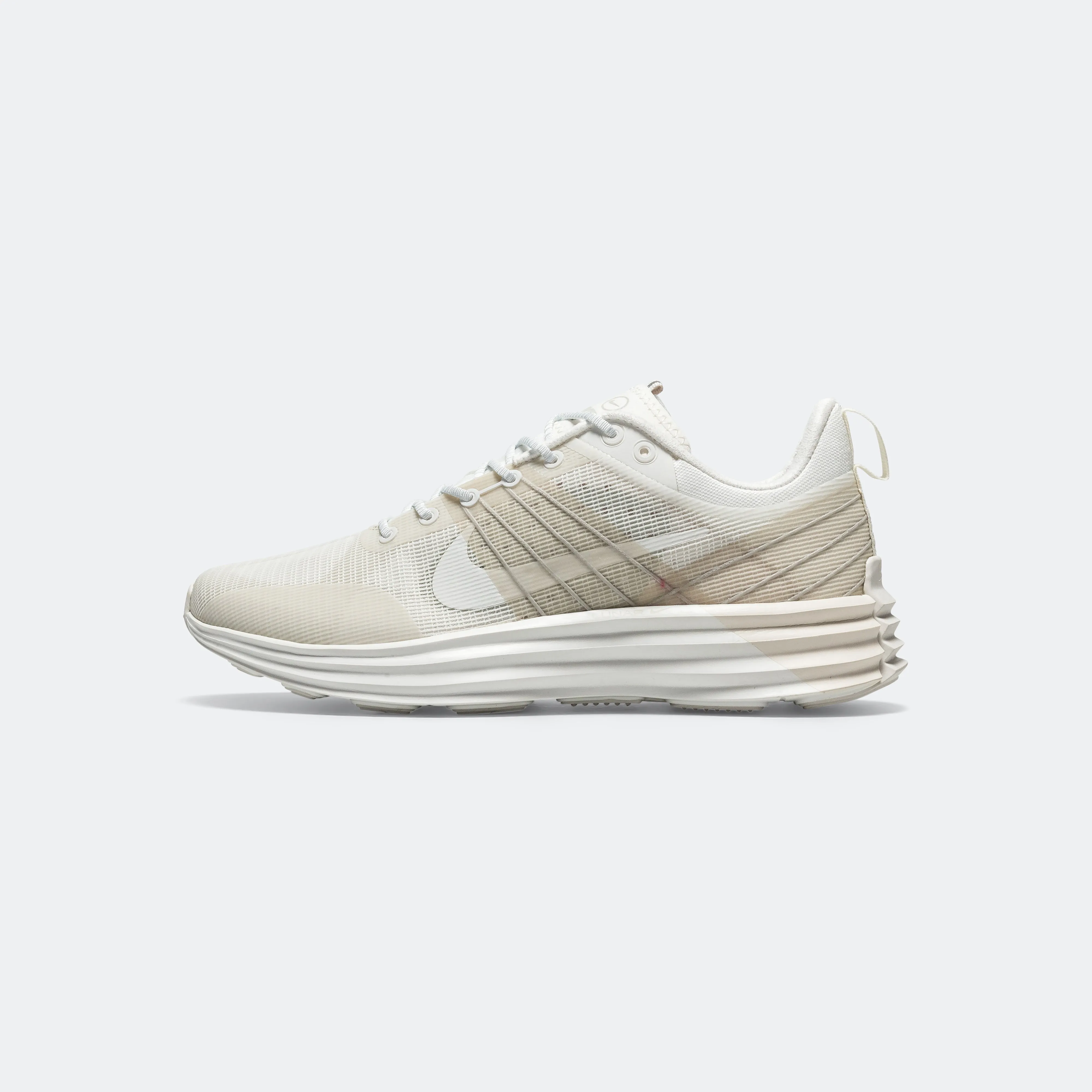Lunar Roam - Summit White/Phantom PUMidsole