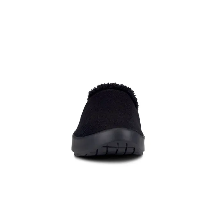 winter warmth Men's Oofos Oocoozie Mule in Black
