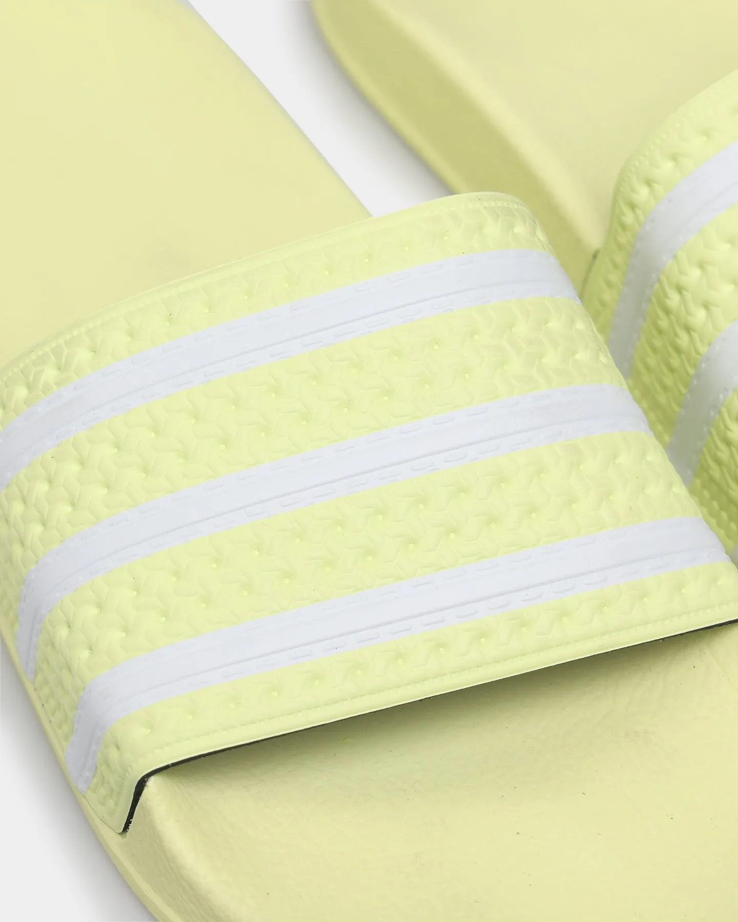 Love Glow Adidas Adilette Slides Pulse Yellow/Cloud White