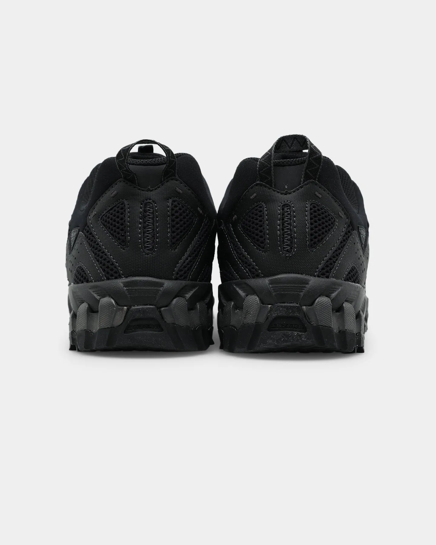 Dad Style Rock Guard New Balance ML610TBB Black