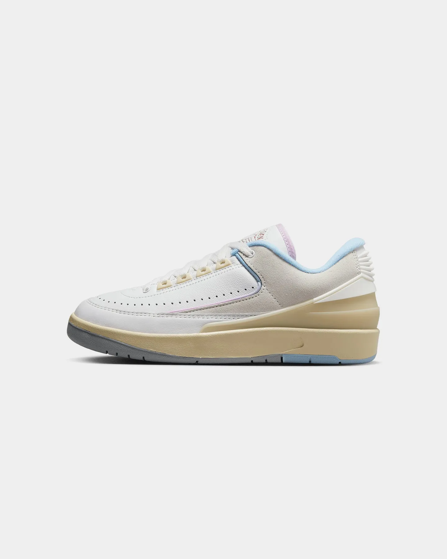 Jordan Women's Air Jordan 2 Retro Low Summit White Quick design