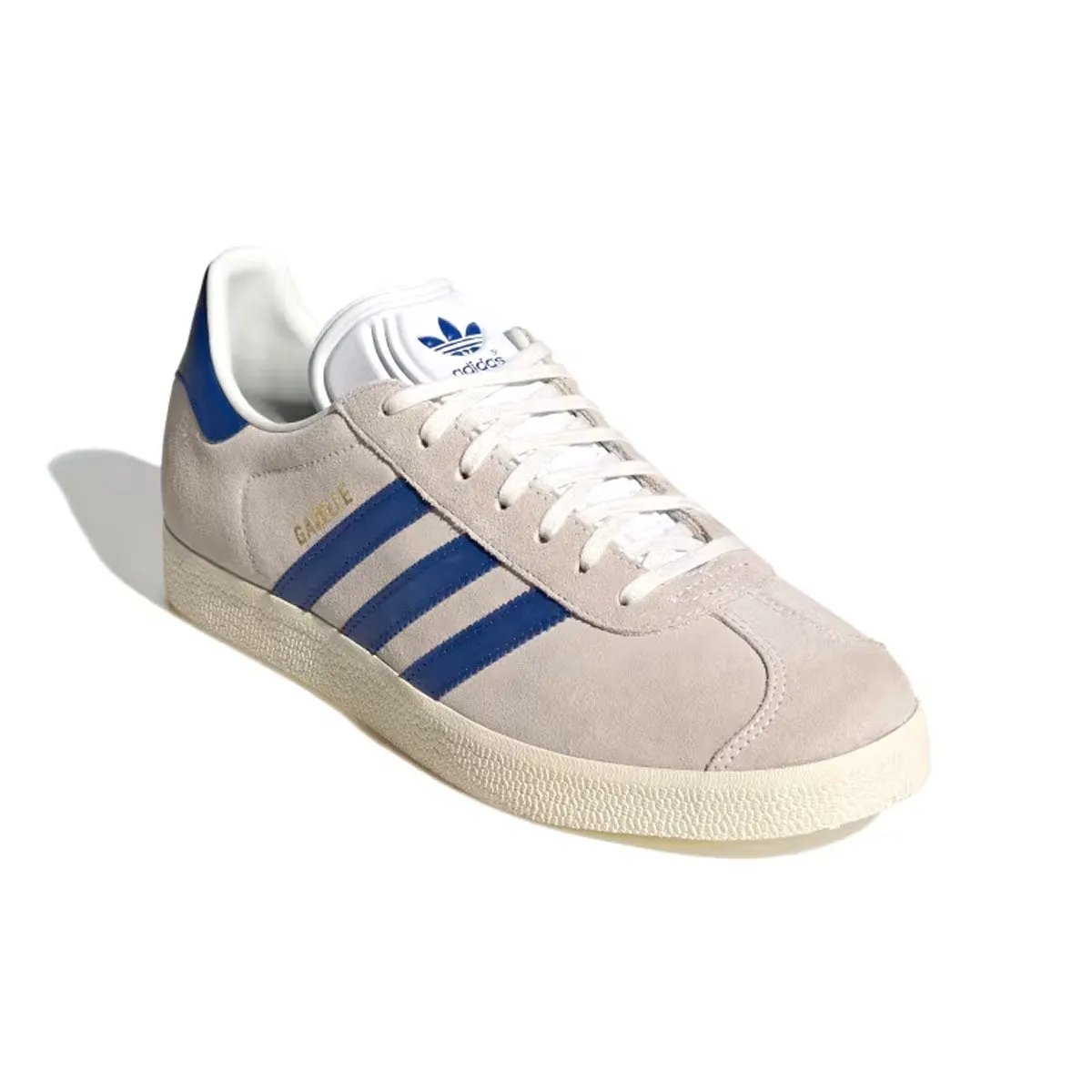 Travel Wear Superior ease   Manchester United Gazelle 'Away Kit'