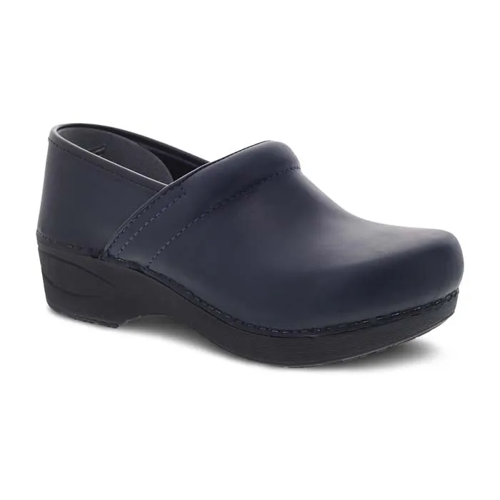 Womens Dansko Pro XP 2.0 in Navy Flat Base