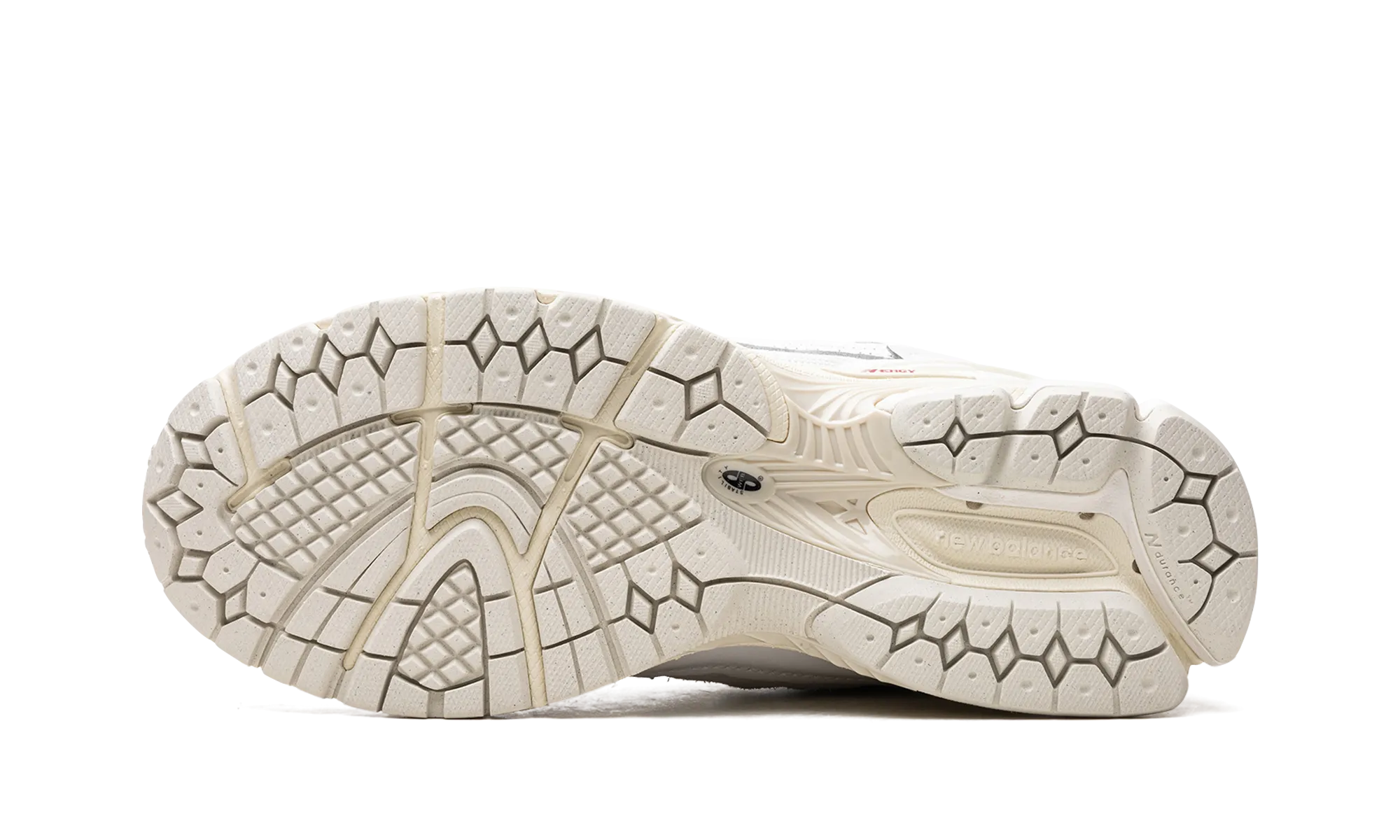 1906R "Protection Pack" running in autumn shoes Gym Essential