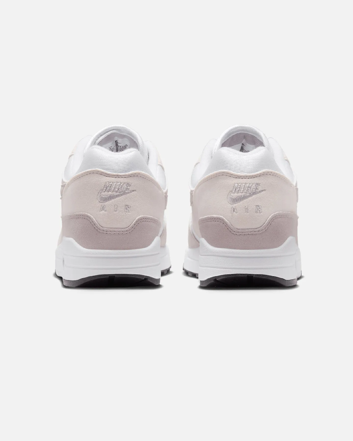 Nike Women's Air Max 1 White/Platinum Pump athletes' performance