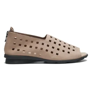 Arche Women's Drick Sabbia Buc Office Ready Easy Pace