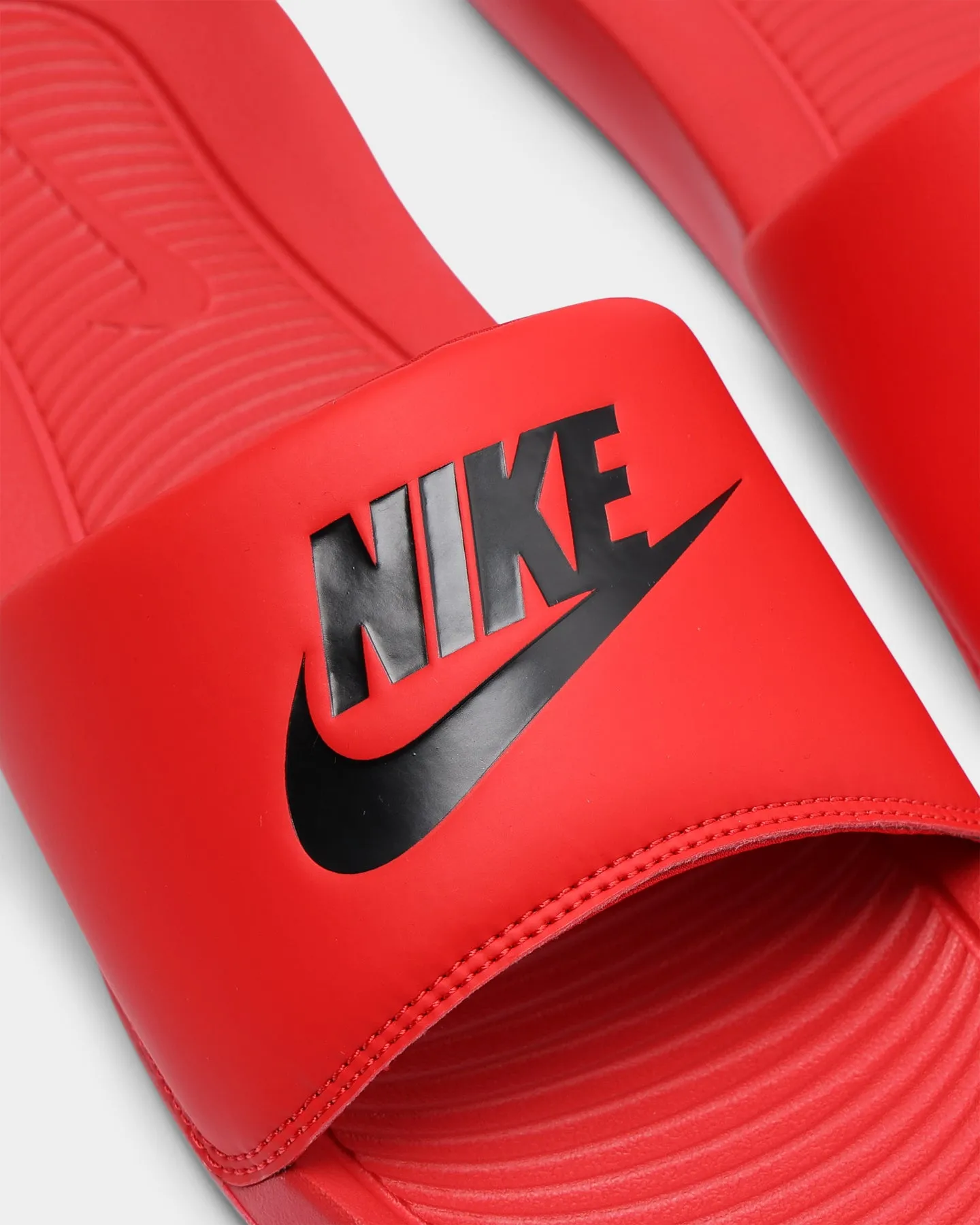 Silk Feel Nike Victori One Slide University Red/Black