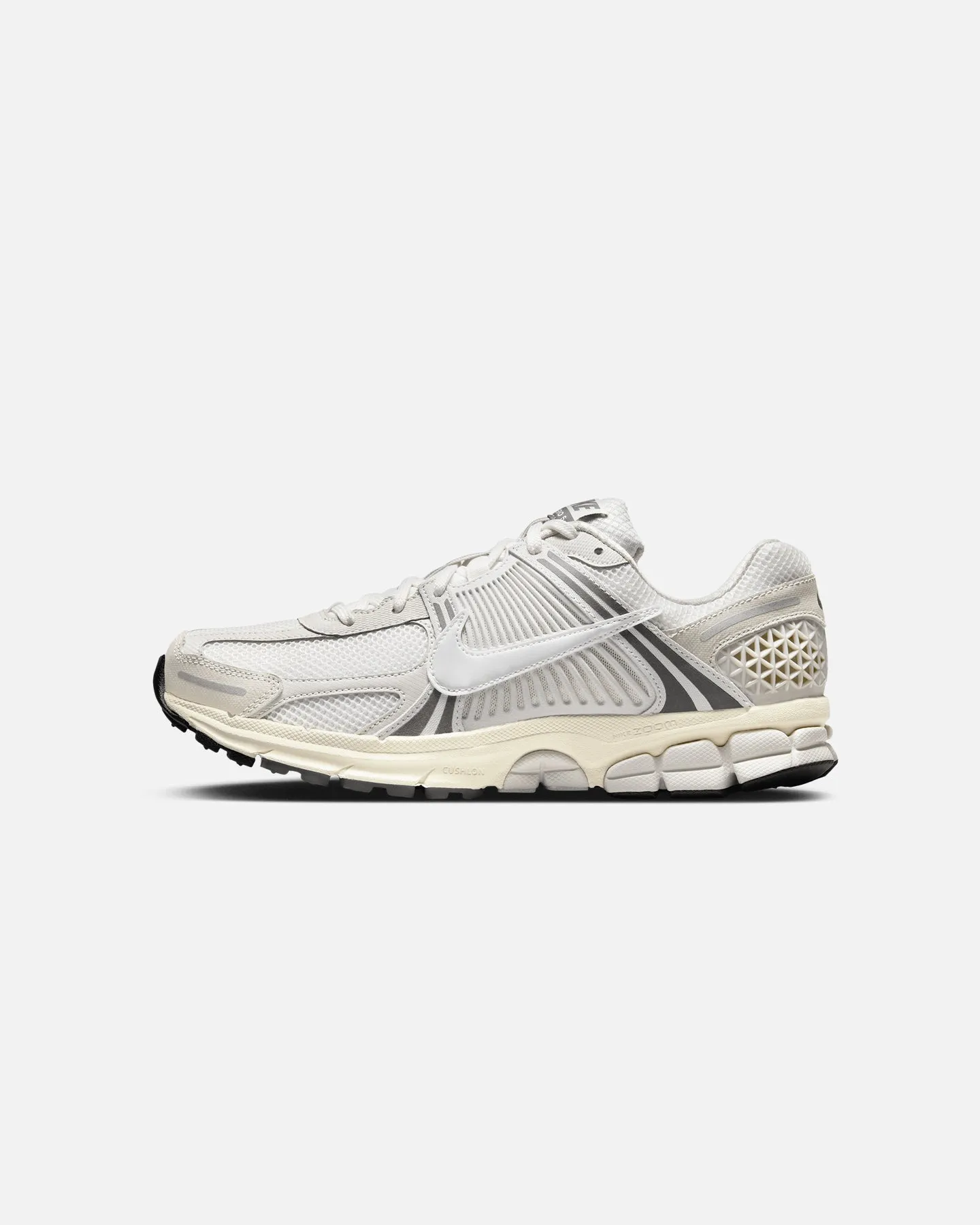 Match All Comfort support Nike Zoom Vomero 5 Platinum Tint/Photon Dust-Cashmere