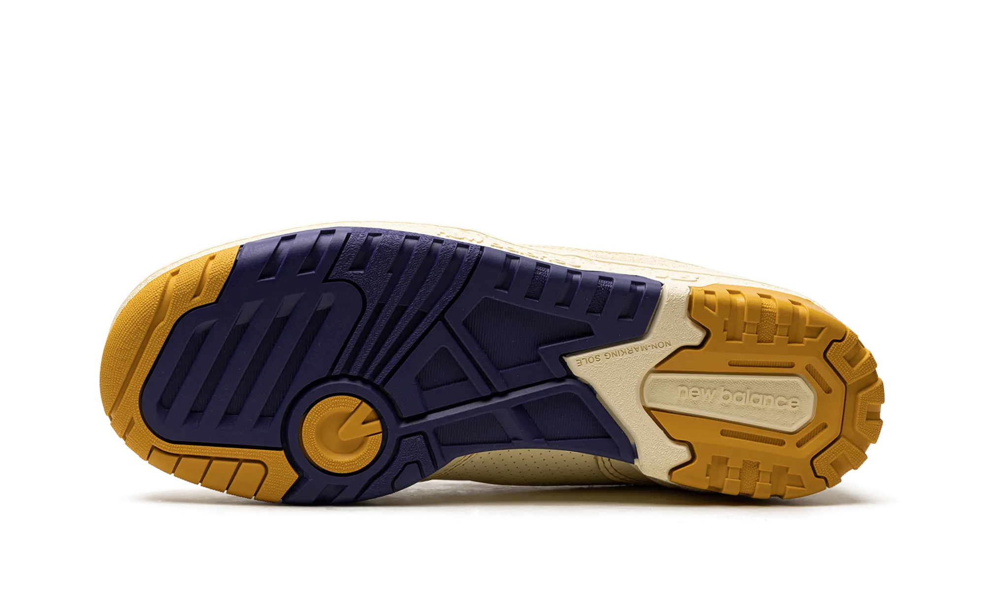 running - economy hook - and - loop 550 "Aime Leon Dore - White / Yellow"