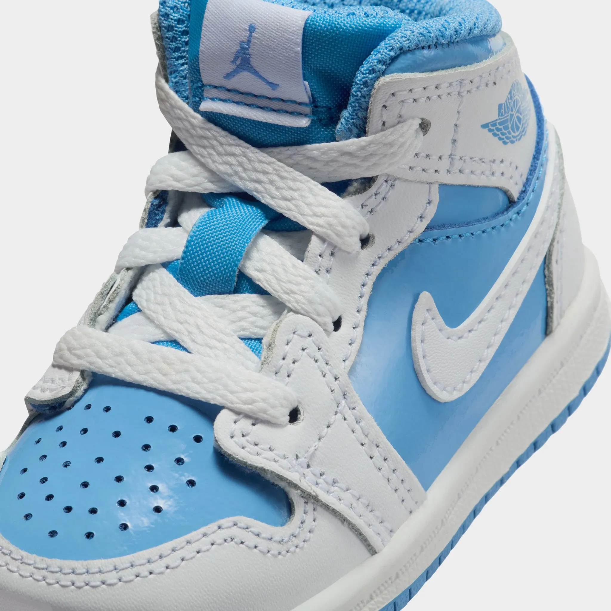 Jordan 1 Mid SE TD White / Legend Blue party look