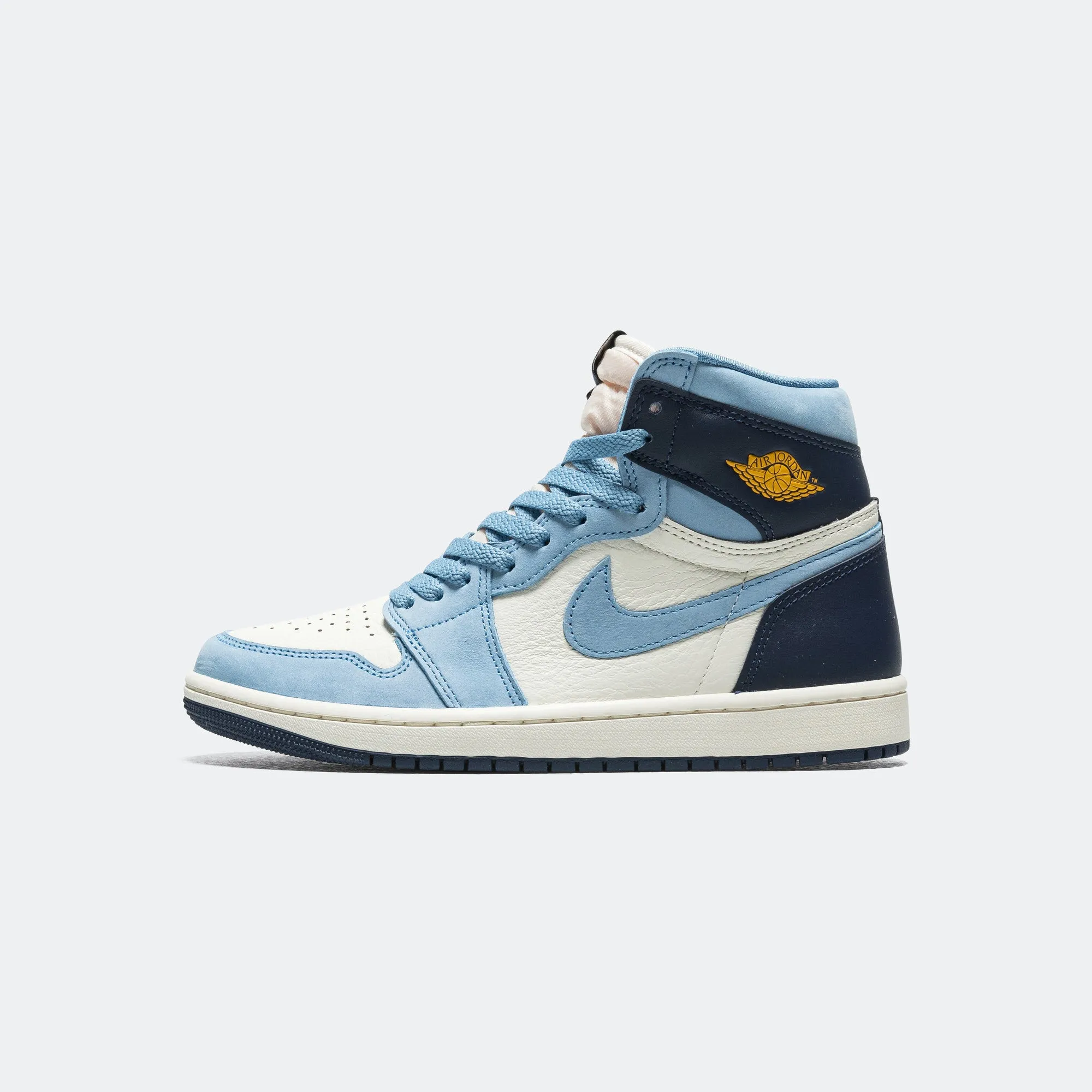 Outdoor activities Womens Air Jordan 1 Retro High OG - University Blue/University Gold-Sail