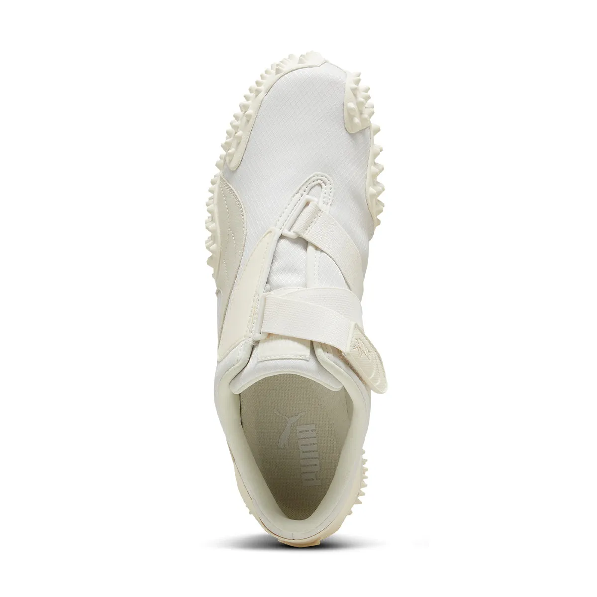 Mostro 'Archive White' river hikers - specific features