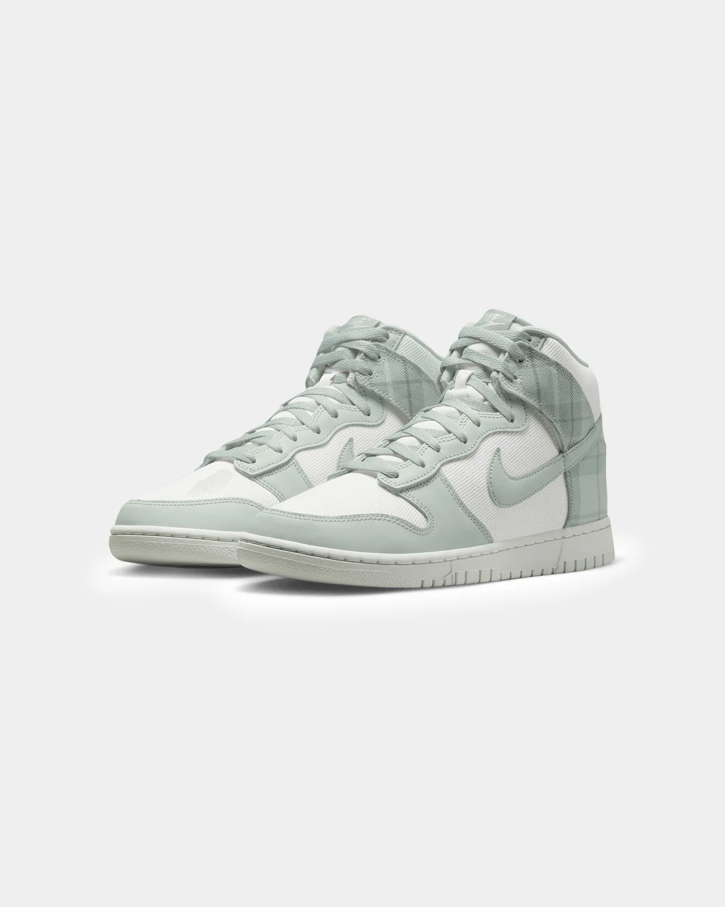 Bold Tone Durable outsole Nike Dunk High Retro SE "Plaid" Summit White