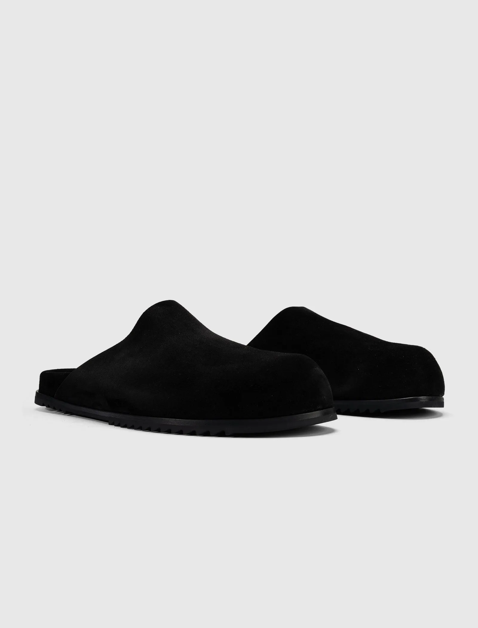 Soft Edge MULE GRANOLA "BLACK"