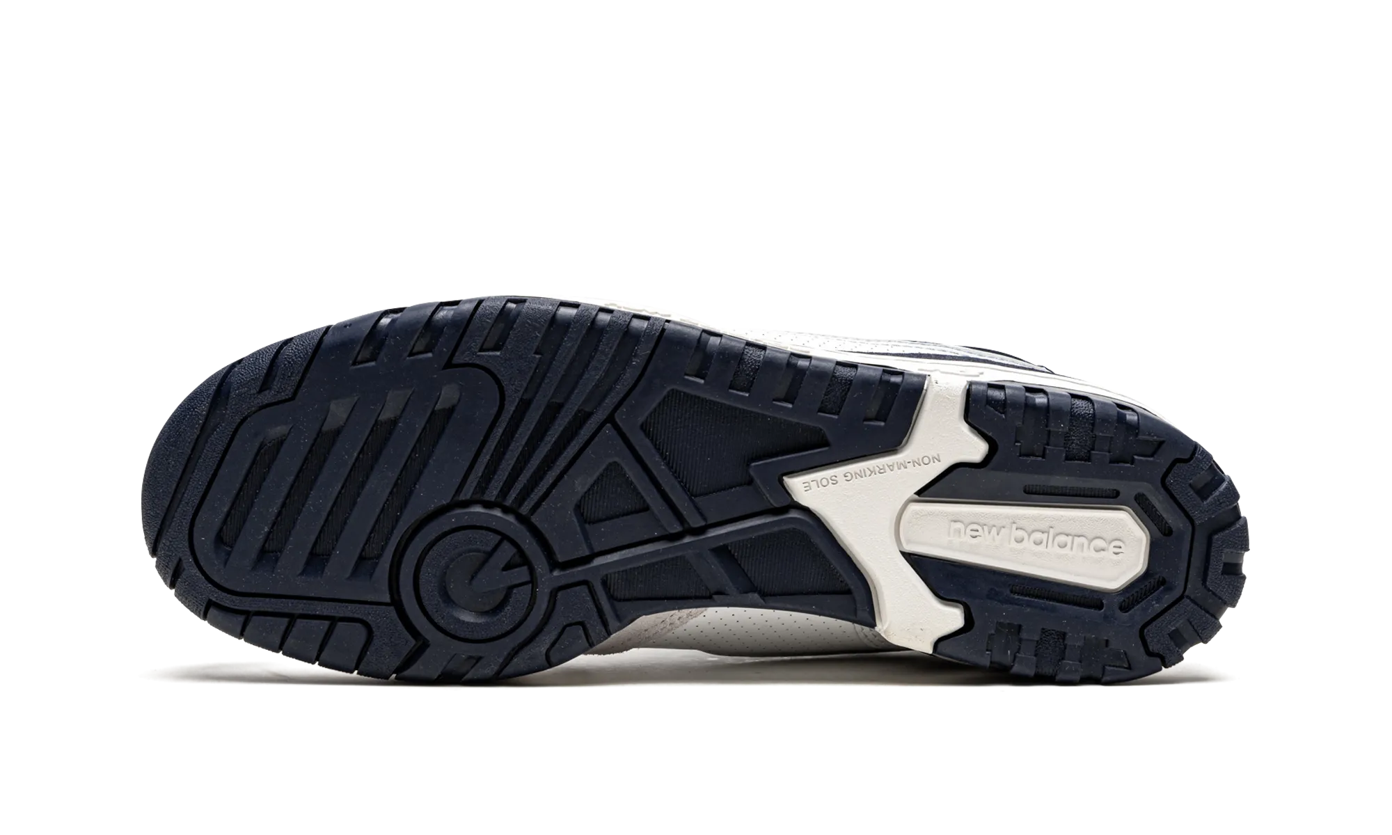 550 "White / Navy Blue" fartlek - run