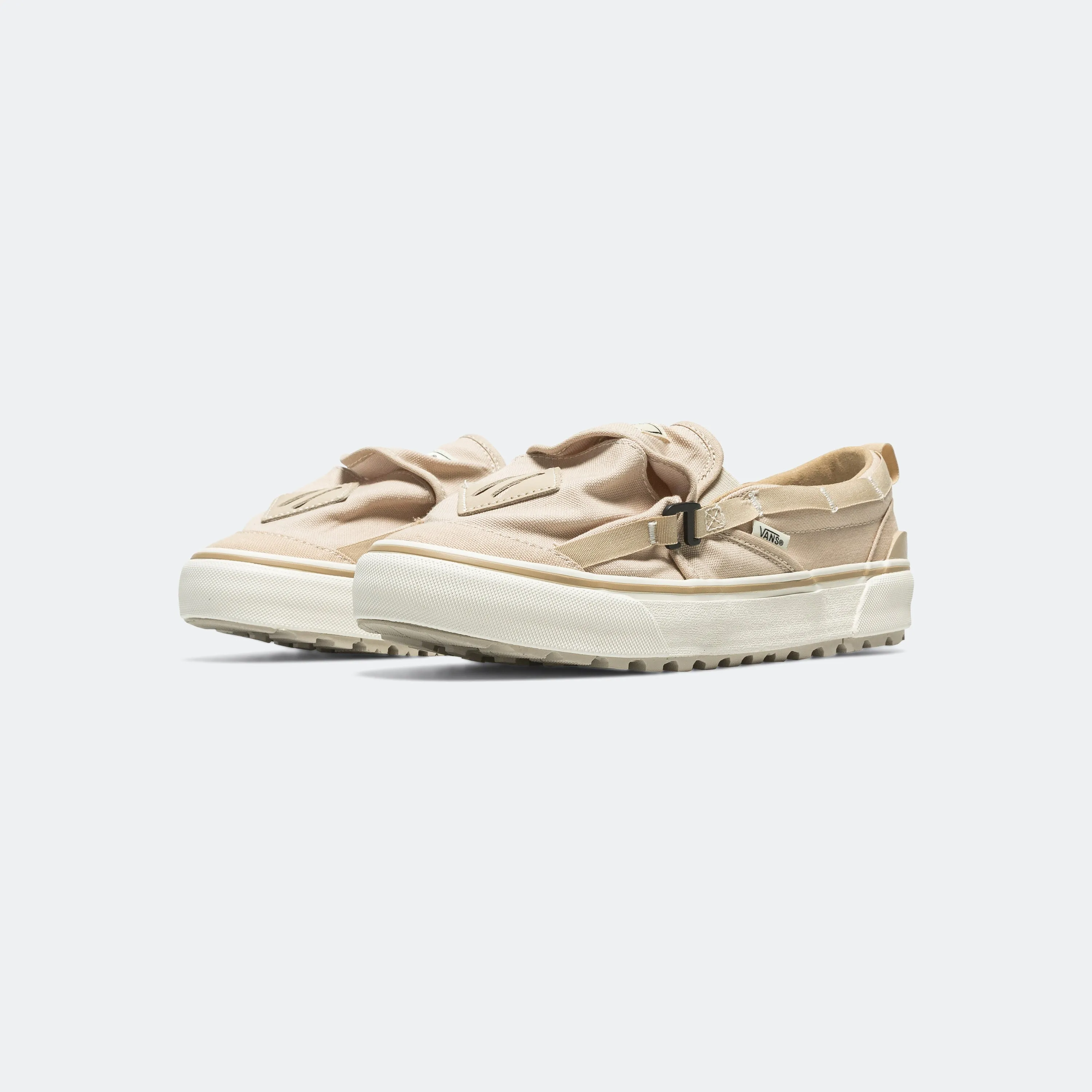 Shock absorption LX Slip-On MTE RS _ Nicole McLaughlin - Tan