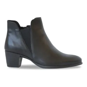 Munro Women's Jackson Black Occasion Shade Elite Look