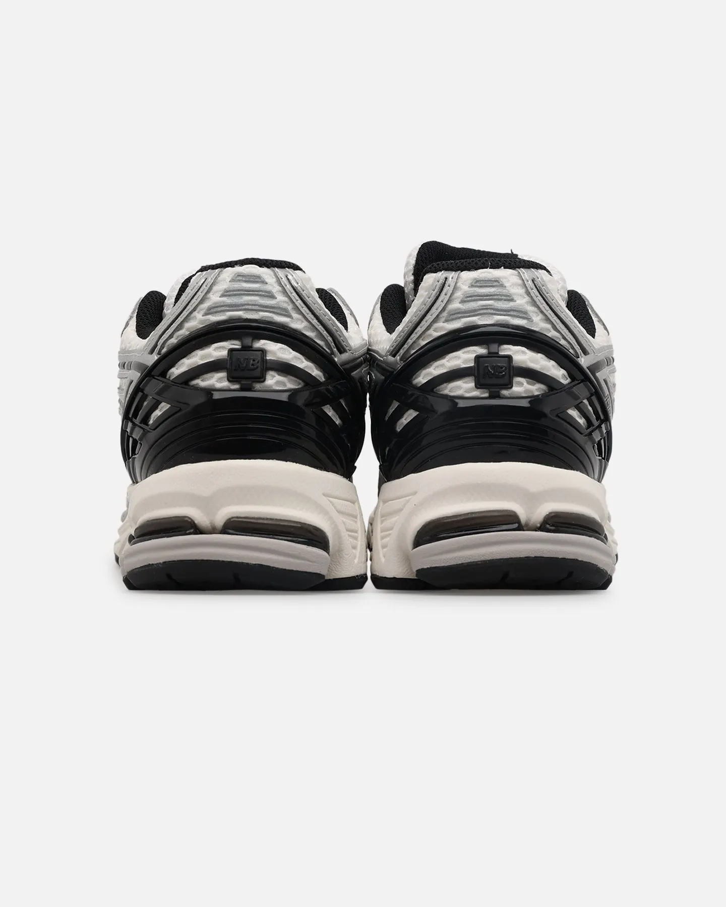 Comfort Ankle New Balance 1906R Silver/Black